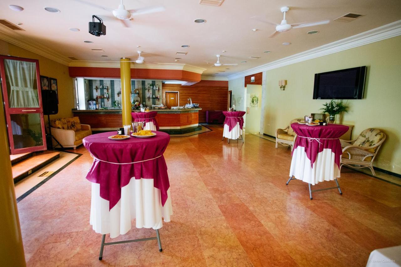 Hotel Avenida Beas de Segura Extérieur photo