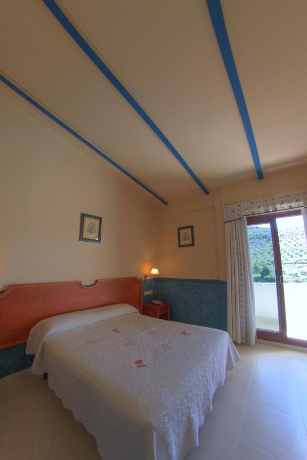 Hotel Avenida Beas de Segura Extérieur photo