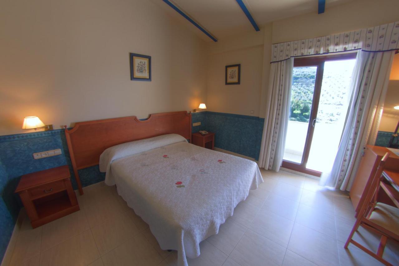 Hotel Avenida Beas de Segura Chambre photo
