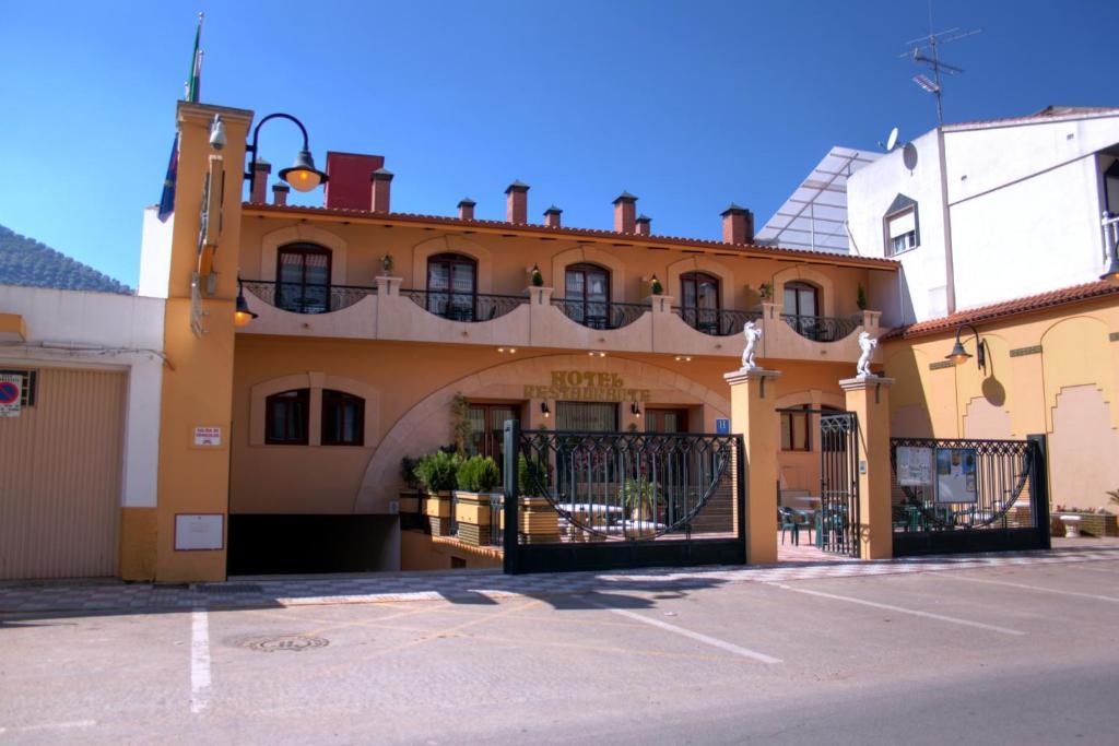 Hotel Avenida Beas de Segura Extérieur photo